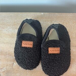 Toddler boy slippers
